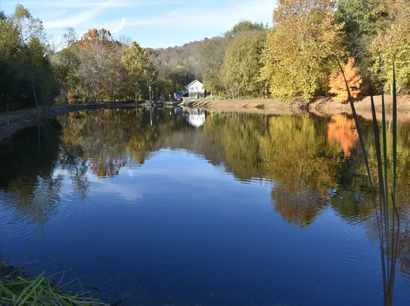 159 Dyer Branch Rd, Gordonsville, TN 38563