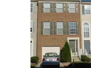 2465 Rolling Plains Dr, Herndon, VA 20171