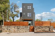 photo property thumbnail