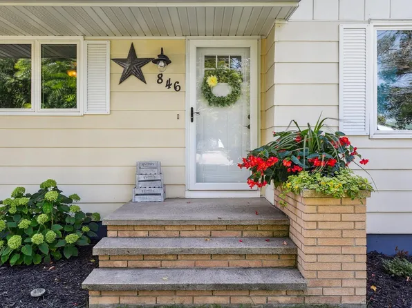 846 Park Ave, Hamburg, MN 55339