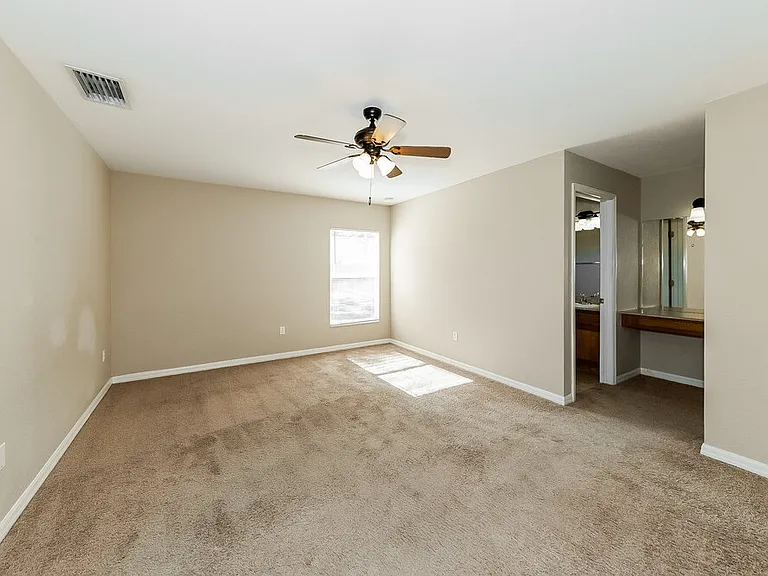 2795 Yacolt Ave — Photo 8
