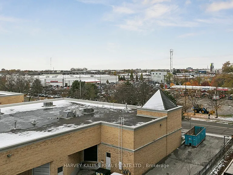 801 The Queensway #512 — Photo 24