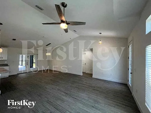 7411 Wycliff Dr — Photo 4