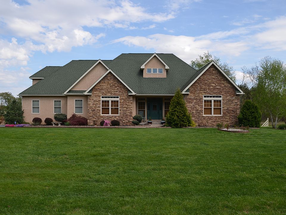 1st image of 11 Ashleigh Dr