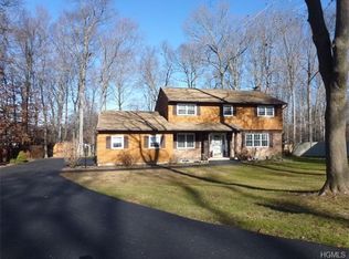 94 Timberlane Ct, Yorktown Heights, NY 10598
