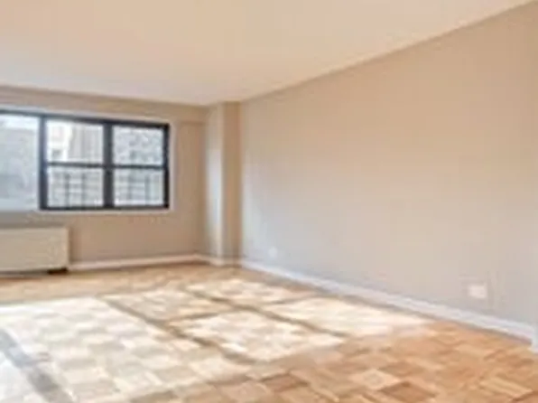 305 East 86th Street image 1 of 18