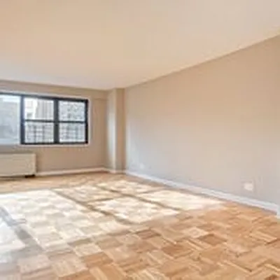 305 East 86th Street #3EE