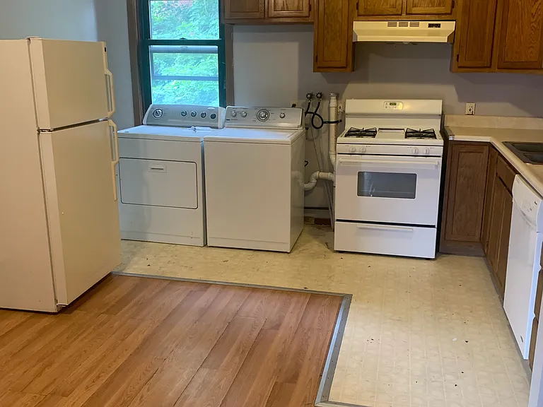 2114 Murray Ave — Photo 8