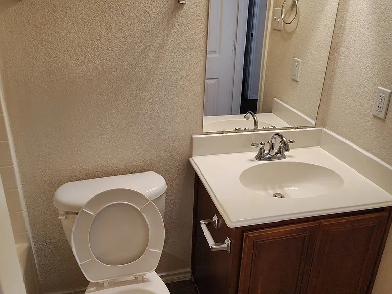 616 Fleming St — Photo 22
