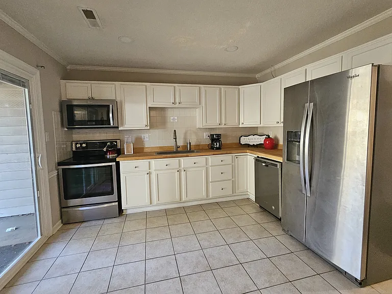 380 A Vista Cir #A — Photo 8