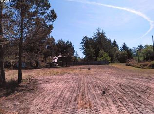 33701 V Pl, Oysterville, WA 98641