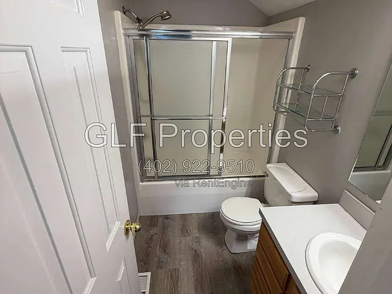 1710 Prairie Ave — Photo 9
