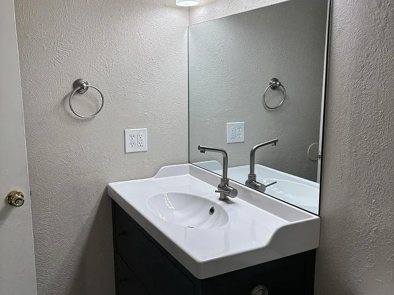 5201 Curzon Ave #3 — Photo 6