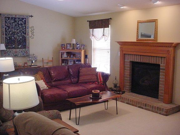 4th image of 6101 Dutch Ln NW