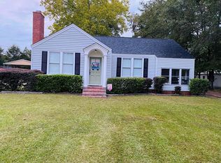 305 Sunset Dr, Manning, SC 29102