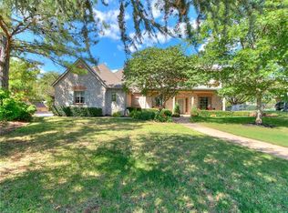 417 Heritage Green Rd, Edmond, OK 73003