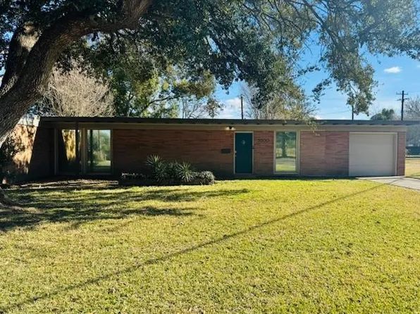 3500 Doris St, Bay City, TX 77414