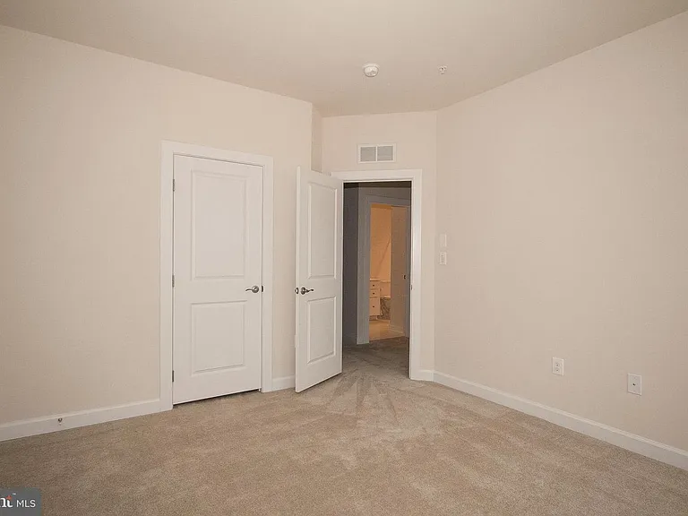 2912 Middleham Ct — Photo 16