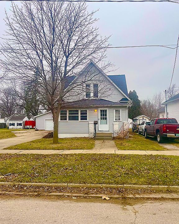 1st image of 918 Ash St