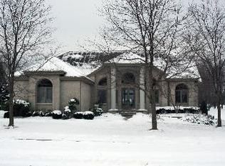 2418 Mayfair Dr, White Lake, MI
