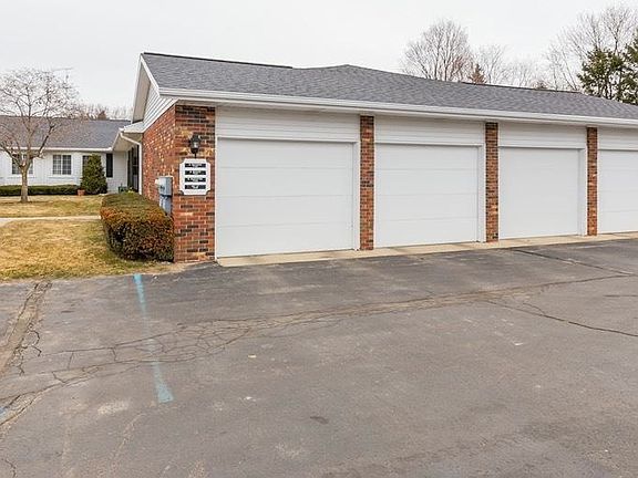 2nd image of 7432 Pinegrove Dr #64