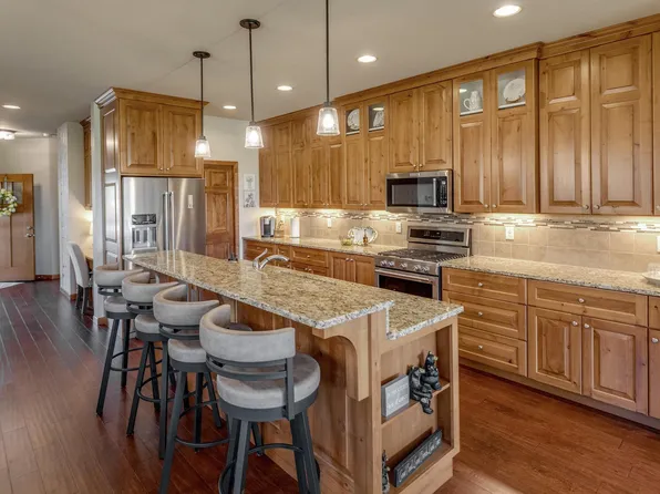 7204 Fairway Ln, Pequot Lakes, MN 56472