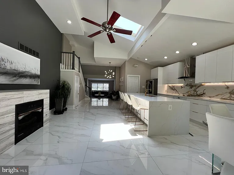 3332 Philmont Ave — Photo 6
