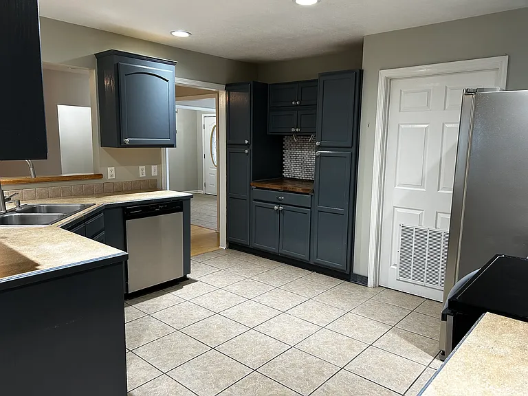 6102 Fagan Cir — Photo 22