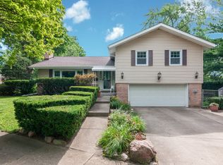 1001 S Rand Rd, Villa Park, IL 60181