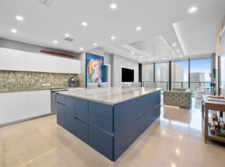88 SW 7th St APT 3107, Miami, FL 33130