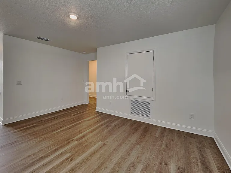 16385 Aubergine Alley — Photo 9