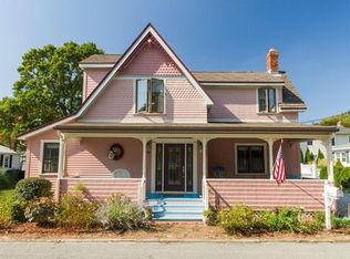 43 10th Ave, Warwick, RI 02886