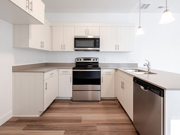 5th image of 4662 S Poplar Way #Q301