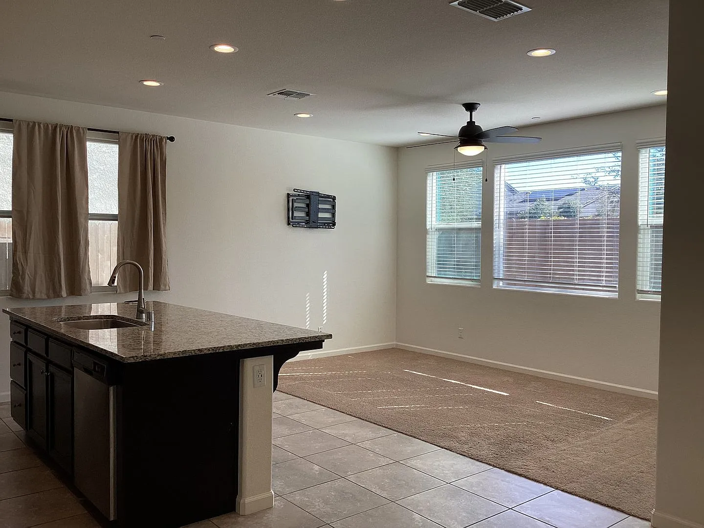 Welcome to Riverstone — Photo 2