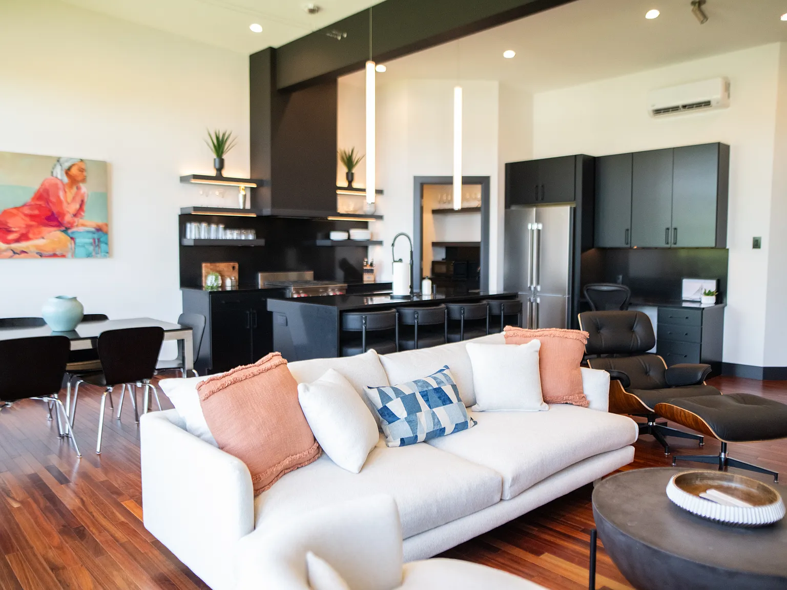 1 bed, 1.5 bath, 1144 sqft, $3,255 — Photo 4
