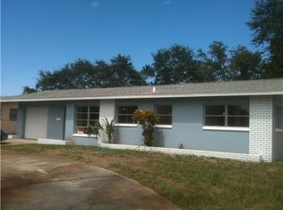 597 Hillside Dr S, Saint Petersburg, FL 33705