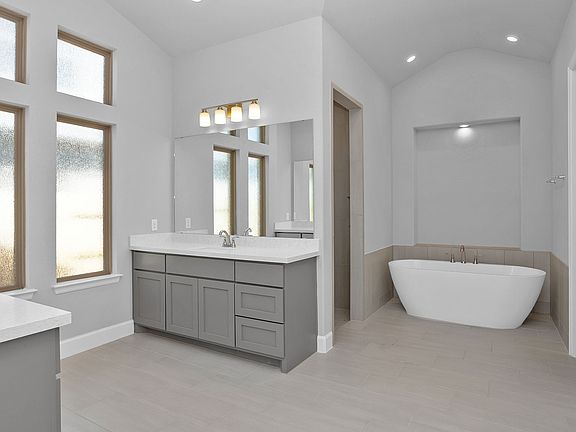 5th image of 7427 Indigo Garden Ct