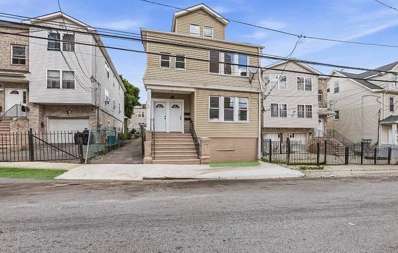 235-237 Lehigh Ave #1S