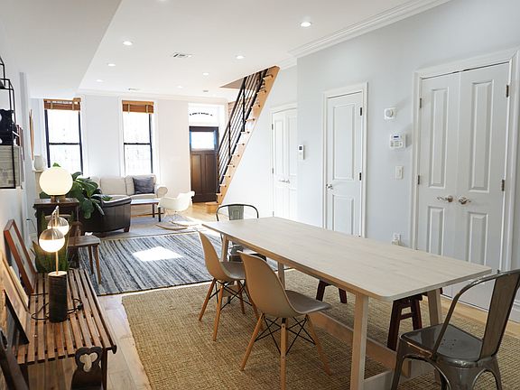 3rd image of 107A Somers St #2
