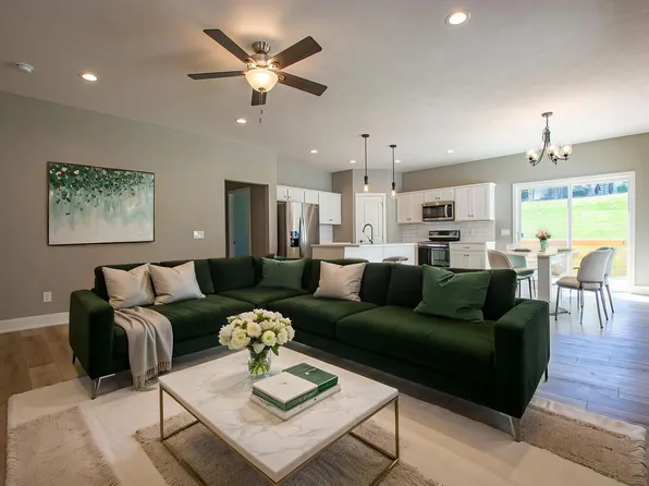 358-S400 N Allen Street, 358-400 N Allen St #S400, Bennington, NE 68007