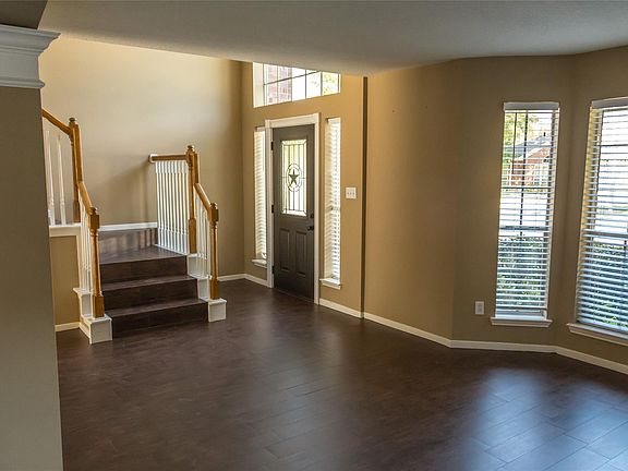 5th image of 25727 Bearborough Dr