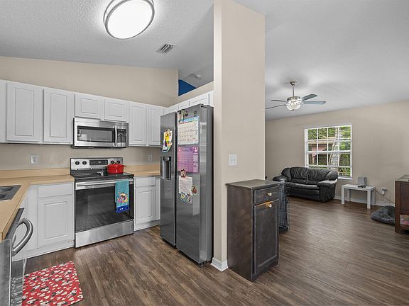 5th image of 461 S Nassau St