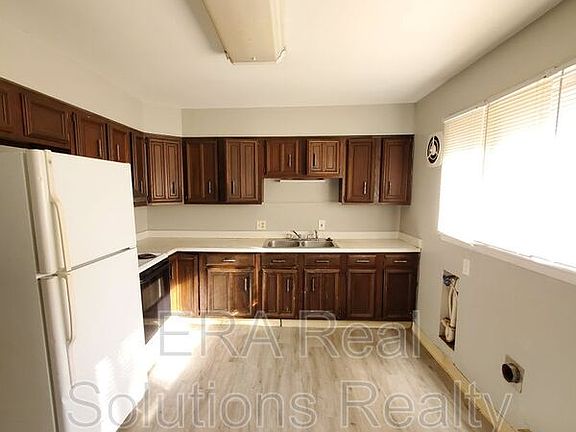 5th image of 1642 Huxley Dr