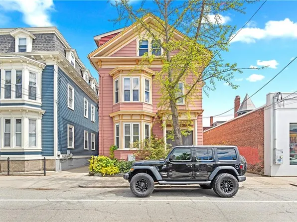 128 Vinton St, Providence, RI 02909