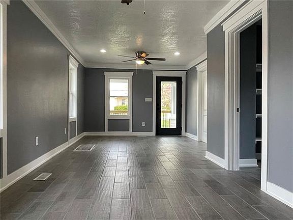 5th image of 5141 Parkview Ave