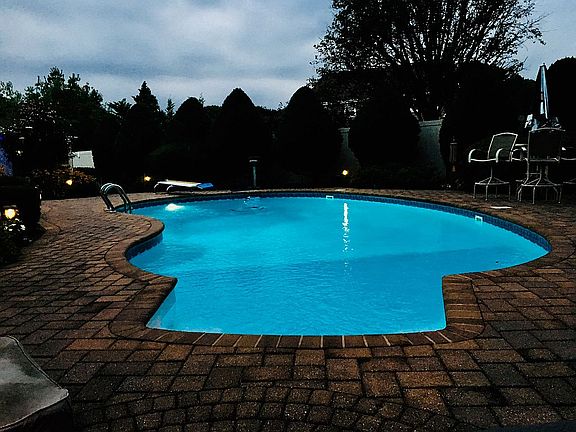 2nd image of 23 Shandon Ct