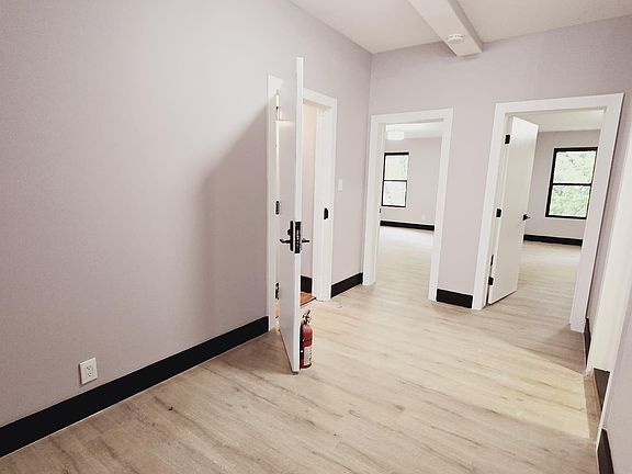 4th image of 19 Belmont Ave #101