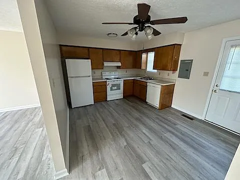 206 Pleasant Valley Rd — Photo 6