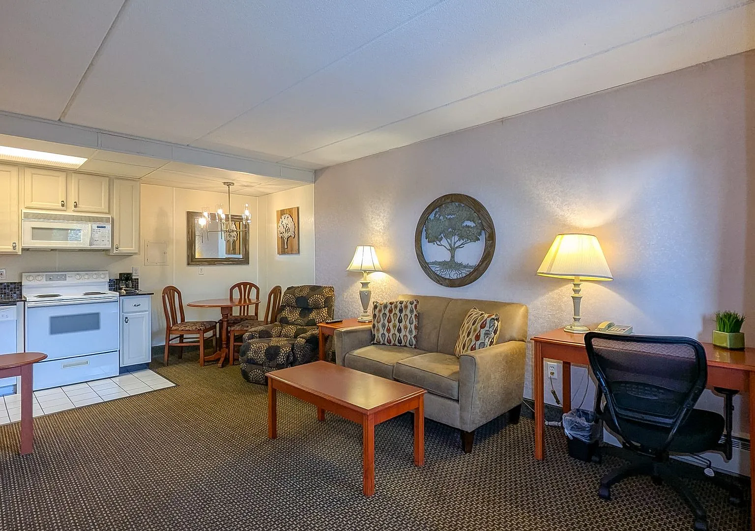 Stoneridge Apartments — Photo 2