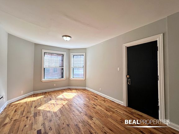 2nd image of 4415 N Wolcott Ave #B3